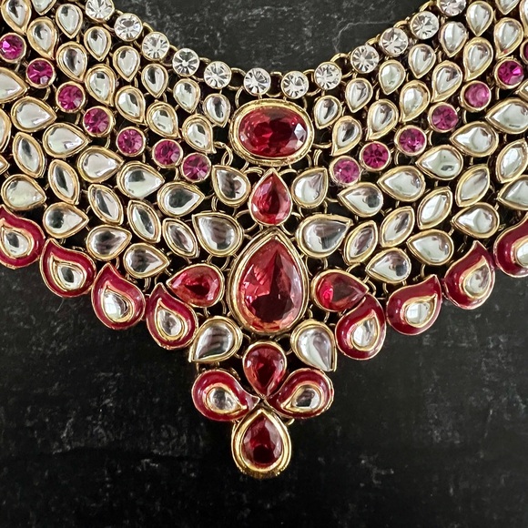 Indian Jewelry Necklace Set - Picture 5 of 5